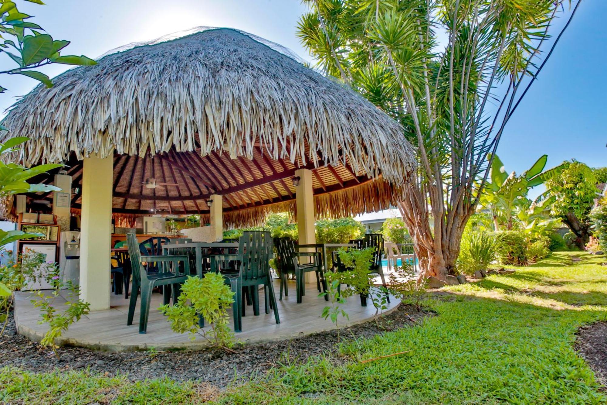 เพนชั่น เดอ ลา ปลาฌ Villa Punaauia  ภายนอก รูปภาพ